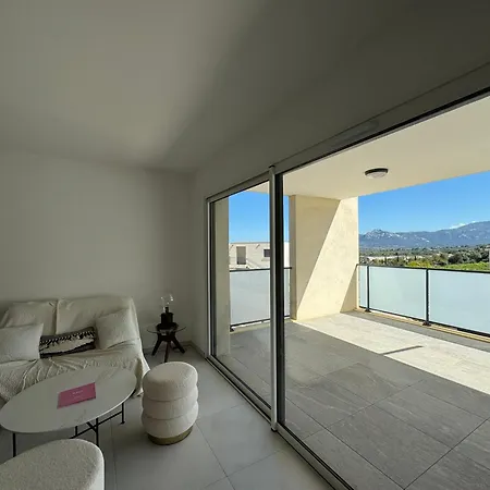 Dans Avec Piscine * Calvi (Corsica)