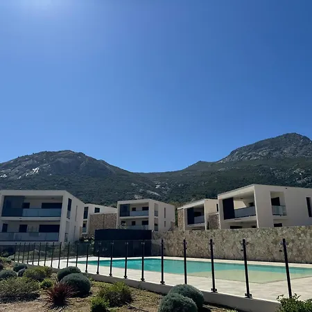 Dans Avec Piscine アパート *