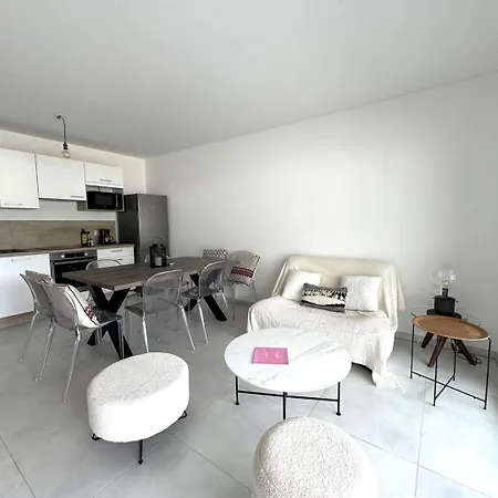 Dans Avec Piscine Calvi (Corsica)